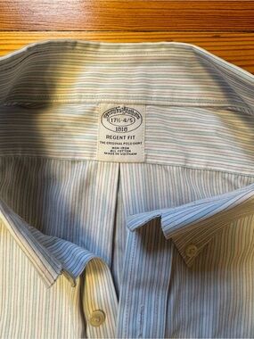 Brooks Brothers Men's Regent Fit Light Blue Stripe Button-Down Shirt